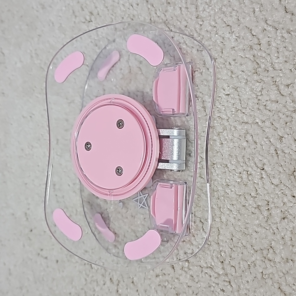 Kuromi Rotating Phone / Tablet Holder - Picture 3 of 4